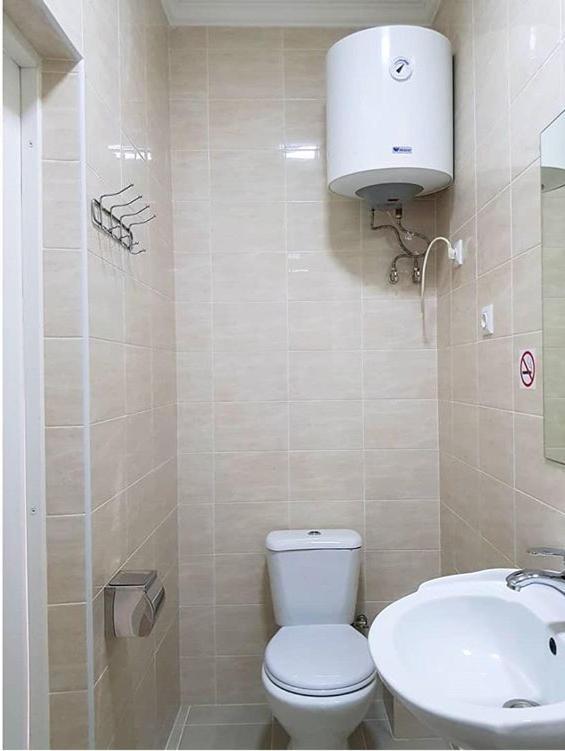 Sky Hotel بيشكيك المظهر الخارجي الصورة